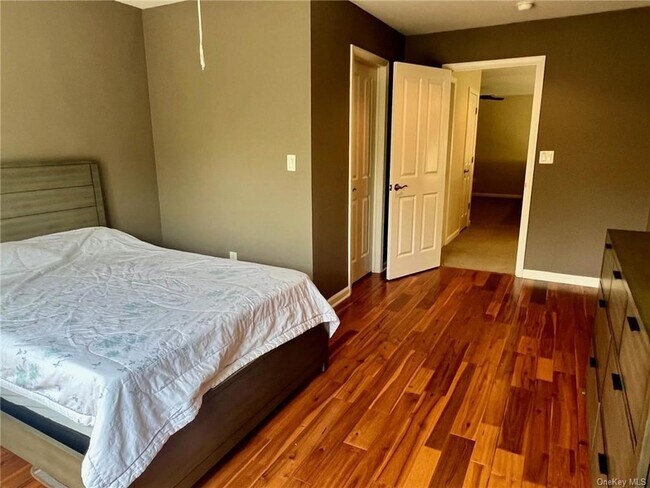 Building Photo - 41 High Ridge Ln