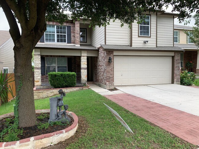 Building Photo - *MOVE IN SPECIAL* Gorgeous Four Bedroom Home with Covered Patio Near Medical Center!!
