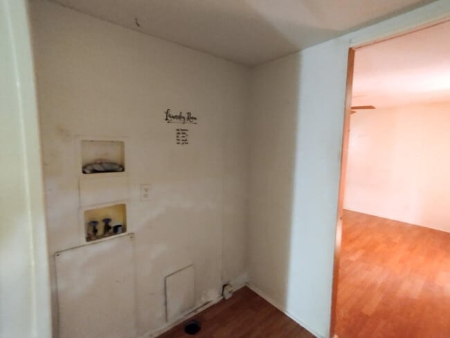 Building Photo - 132 Private Rd 3376G