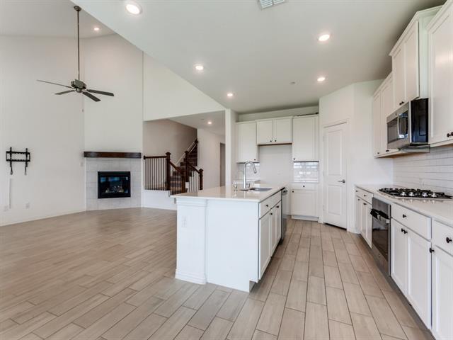 Building Photo - 2122 Creekbluff Ct