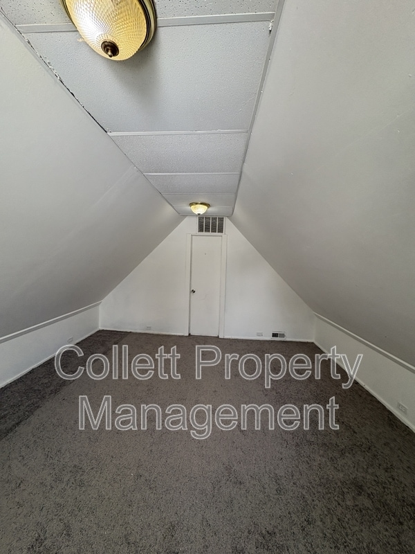 Building Photo - 3893 W 23rd St