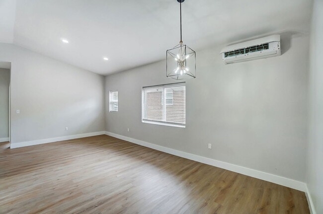 Building Photo - 3719 Kirkup Ave