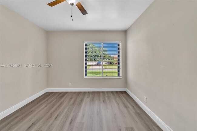 Building Photo - 18232 104th Terrace S