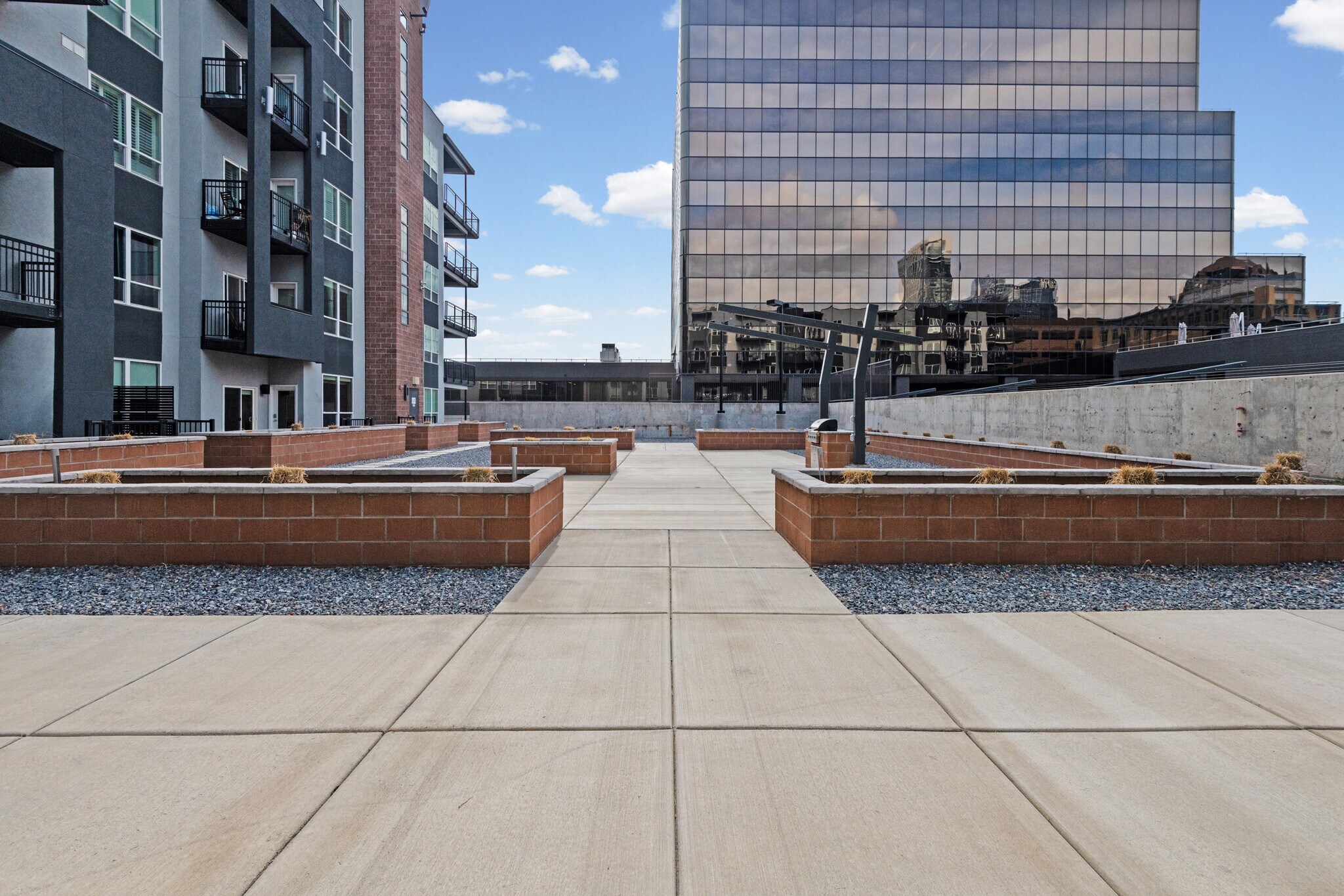 Building Photo - 350 S 200 E