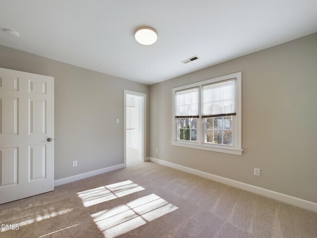 Building Photo - 4624 Forest Highland Dr