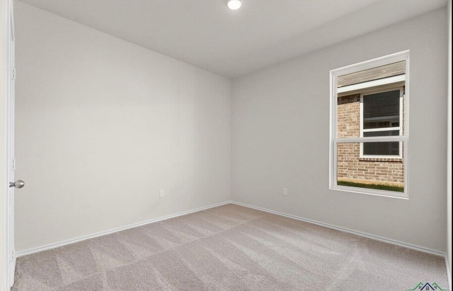Building Photo - 1609 Everwood Ct