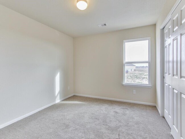 Building Photo - 4615 Russet Leaf Trace