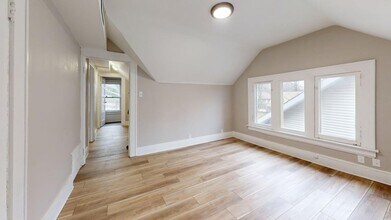 Building Photo - 764 Work Dr