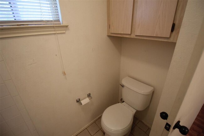 Building Photo - 9702 Nightjar Dr