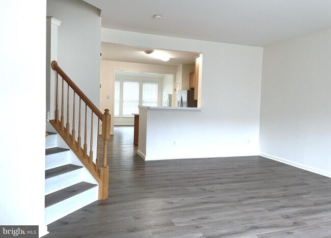 Building Photo - 2540 Banshire Dr