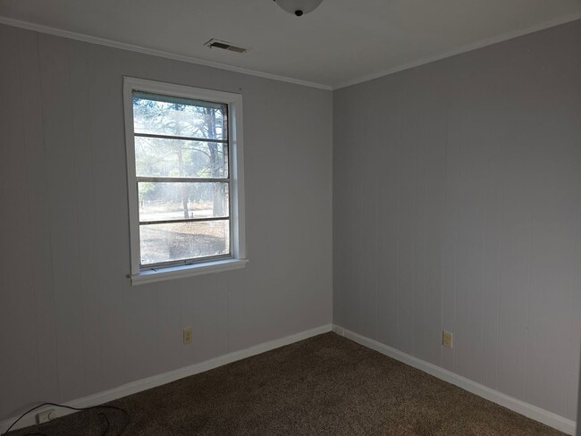 Building Photo - ROWESVILLE