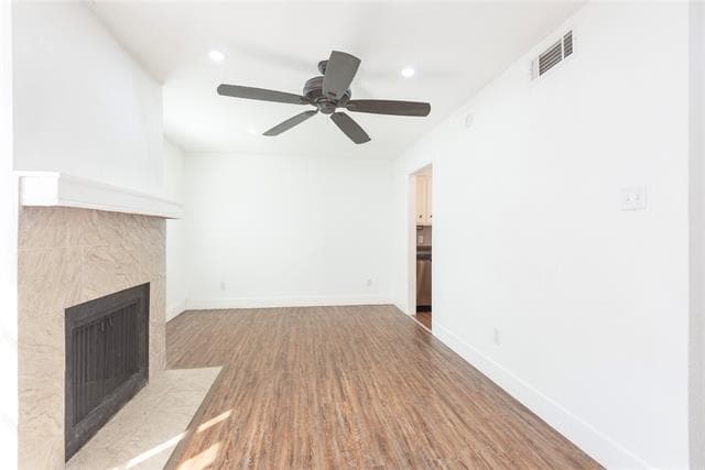 Building Photo - 4618 San Jacinto St