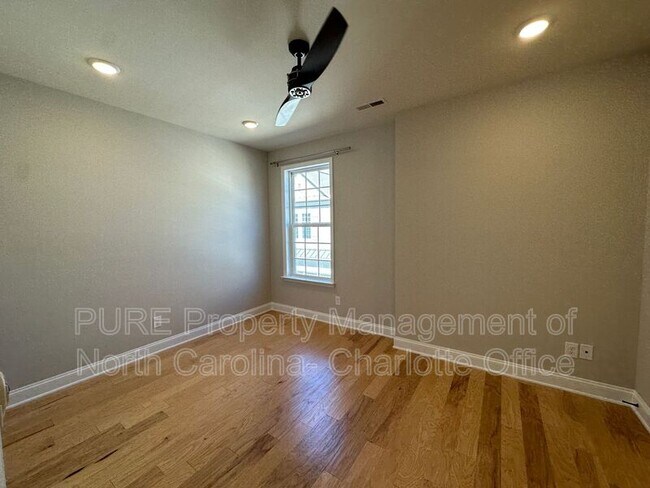 Building Photo - 9209 Colin Crossing Ct