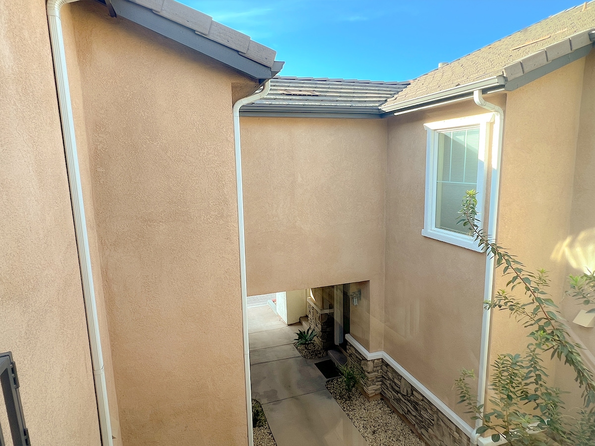Building Photo - 16710 Nicklaus Dr