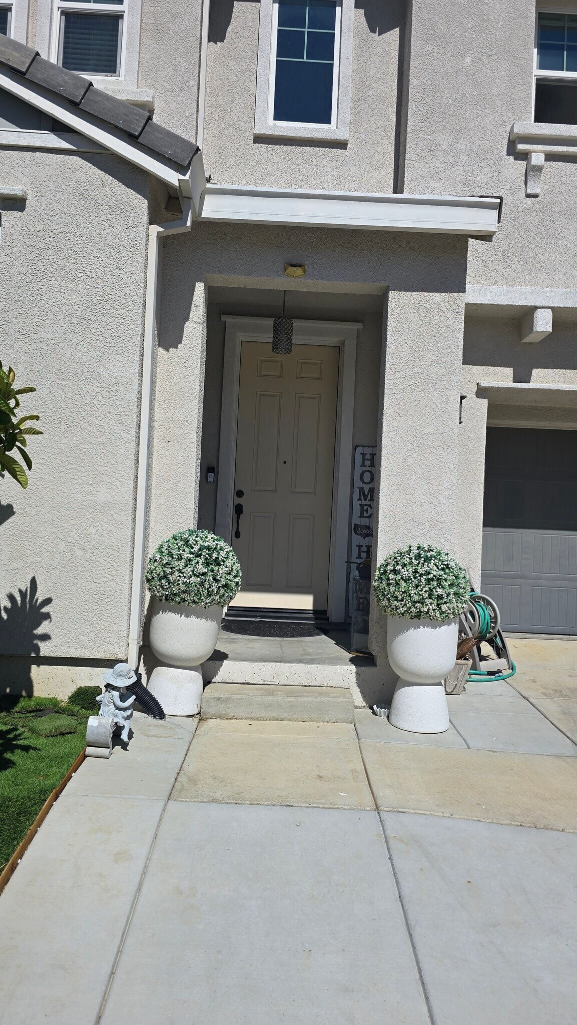 Building Photo - 3159 Tostalinda Dr