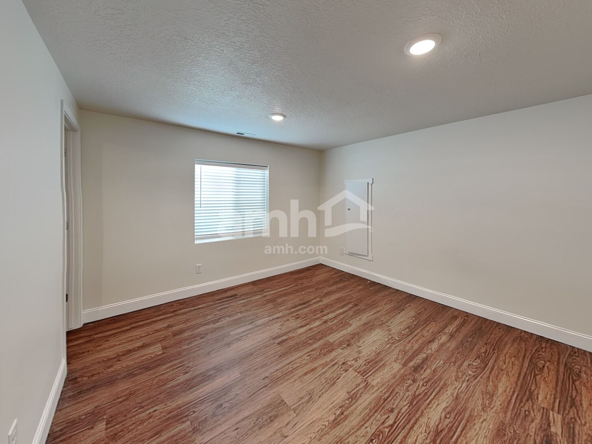 Building Photo - 5998 Verdigris Dr