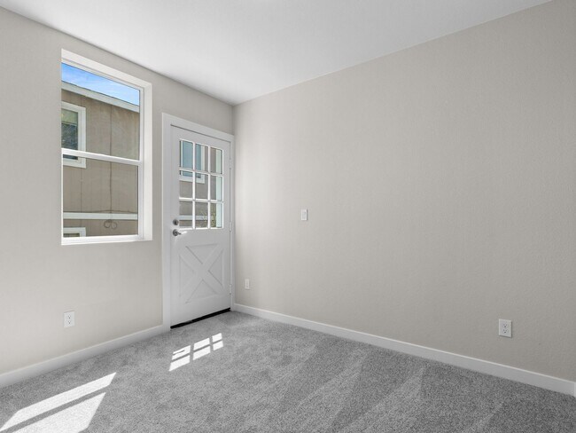 Building Photo - 50 Berrum Pl