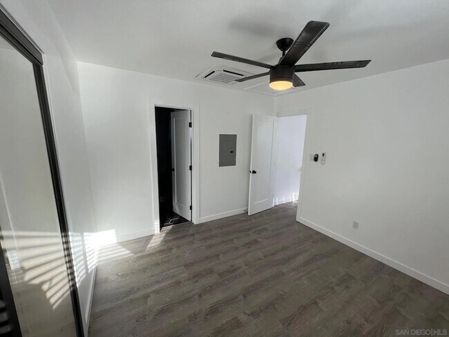 Building Photo - 2019 Reed Ave