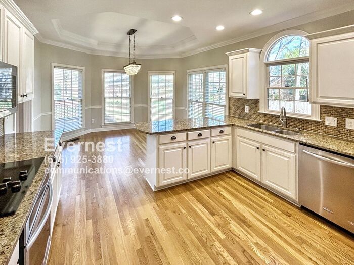 Building Photo - 172 Sontag Dr