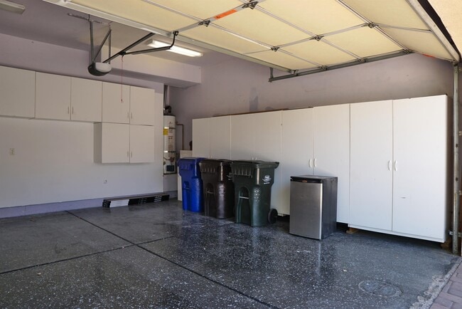 Building Photo - 1816 Pintura Cir W