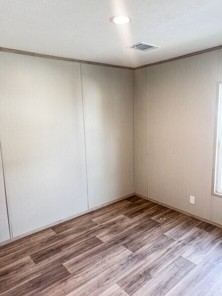 Building Photo - 1628 Paradela Pl