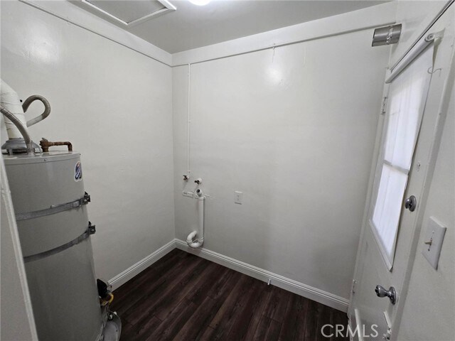 Building Photo - 260 W 18th St