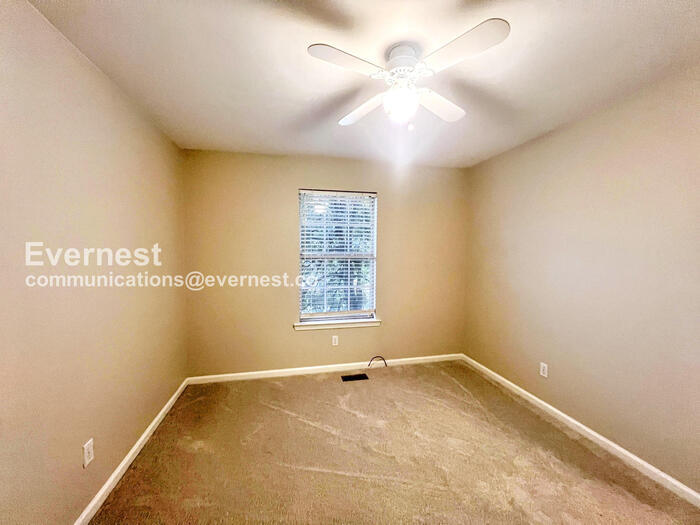 Building Photo - 121 Illinois Bayou Dr