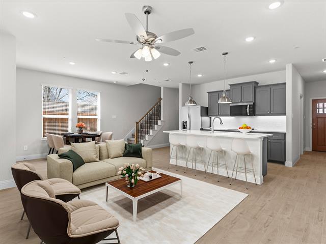 Building Photo - 2670 Copper Breaks St