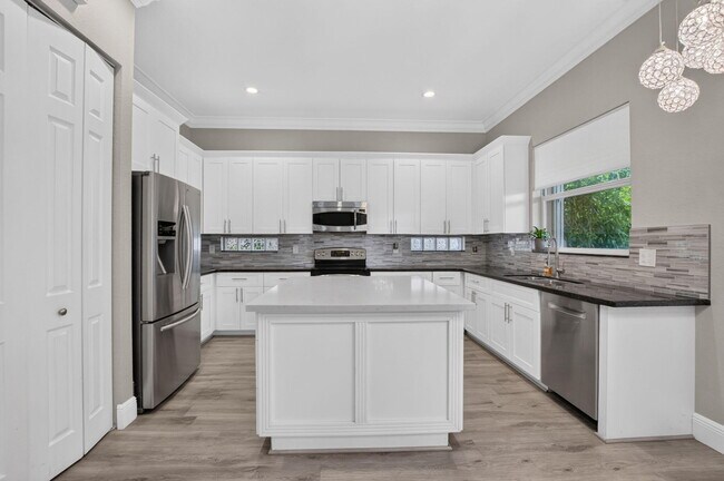 Building Photo - 4210 Key Lime Blvd