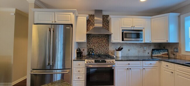 Building Photo - 547 Neff Rd