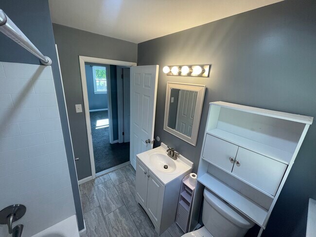 Building Photo - 1280 Lehman Ave