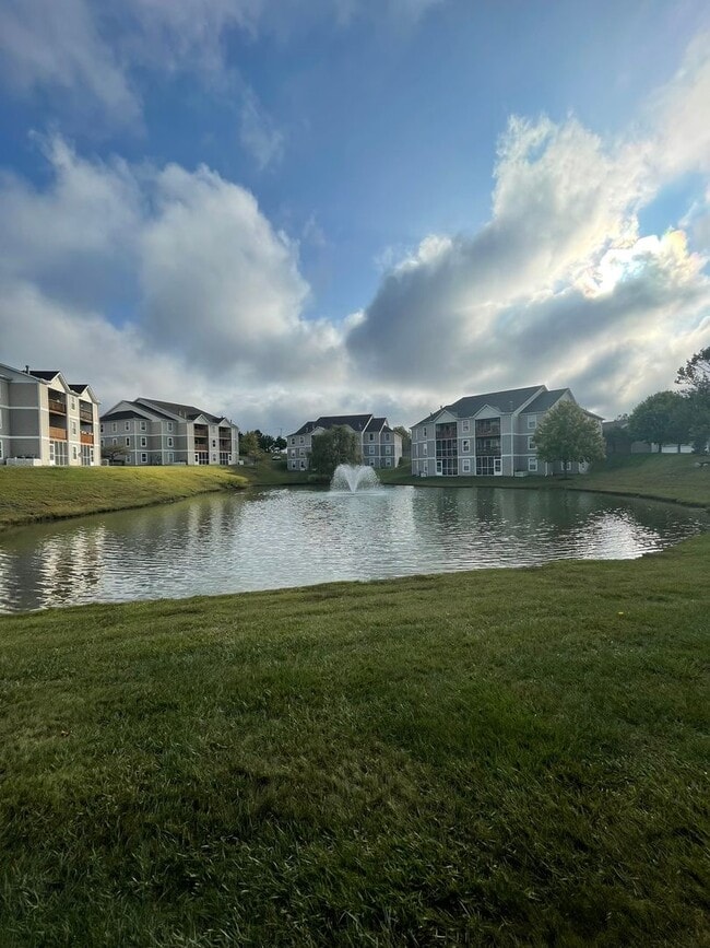 Building Photo - Two Bedroom with an Office | Funished or Unfurnished | Early Move-in Available!