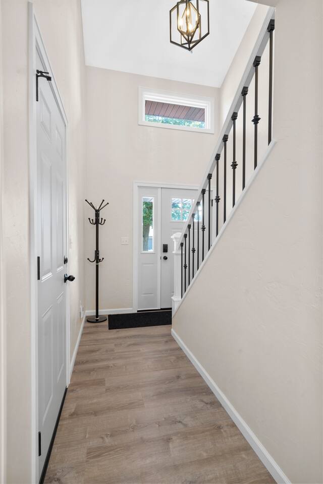 Building Photo - 2596 Parkwood Dr