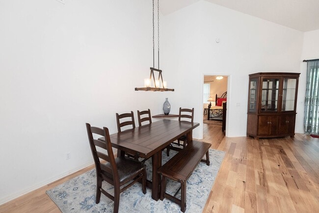 Building Photo - Beautiful Home in Satellite Beach including Lawncare and Community Pool