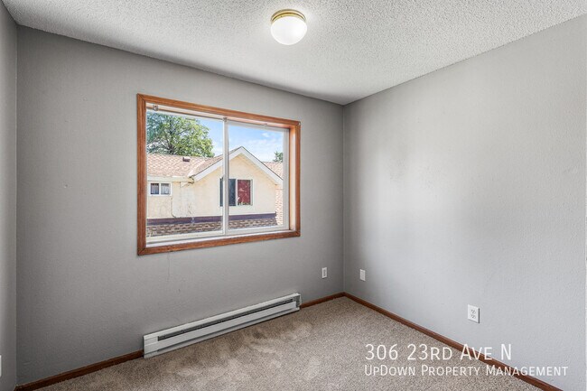 Building Photo - 306 N 23rd Ave