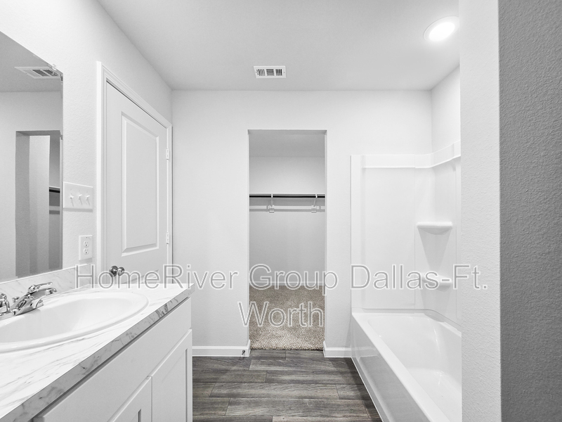 Building Photo - 137 Bluebonnet Wy