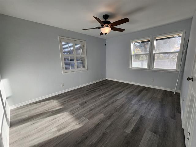 Building Photo - 1401 E Sherman Dr