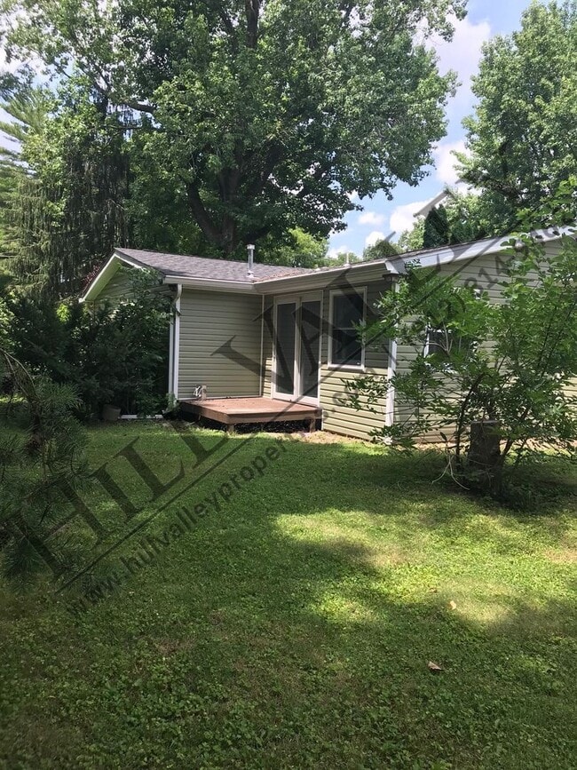Building Photo - Four Bedroom, Two Bathroom Home