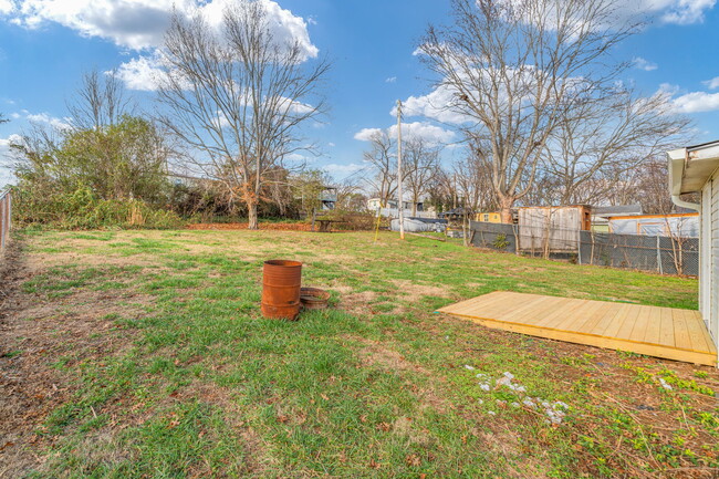 Building Photo - 2407 Webster Ct