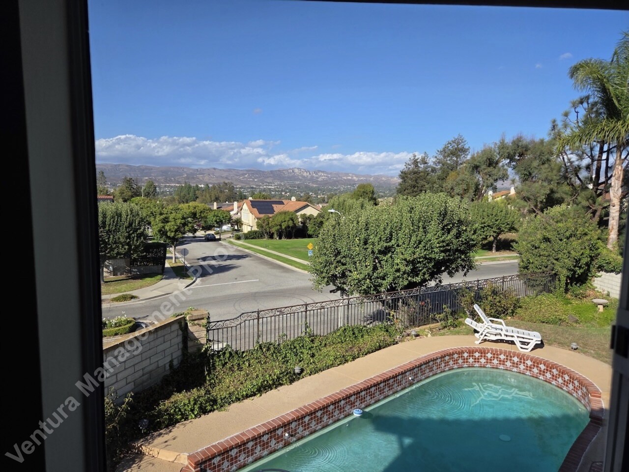 Building Photo - 725 Azure Hills Dr