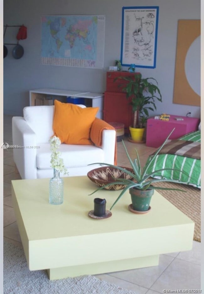 Building Photo - 8950 NE 8th Ave