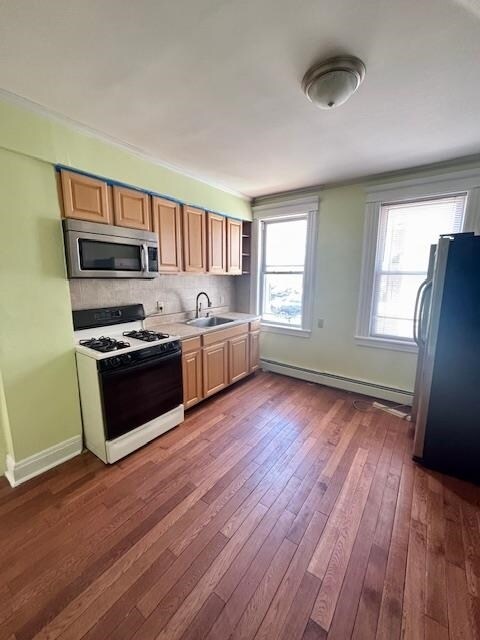 Building Photo - 69 Miller Ave