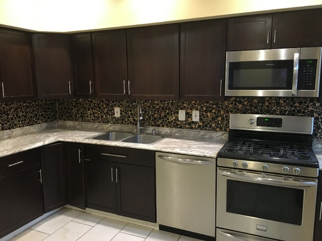 Building Photo - 1143 Rosalie St