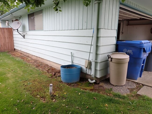 Building Photo - Great Puyallup Valley Rambler