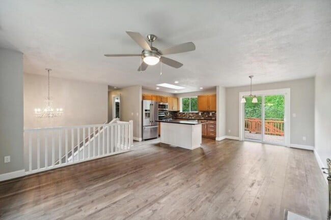 Building Photo - 4 bedroom in Bothell WA 98021