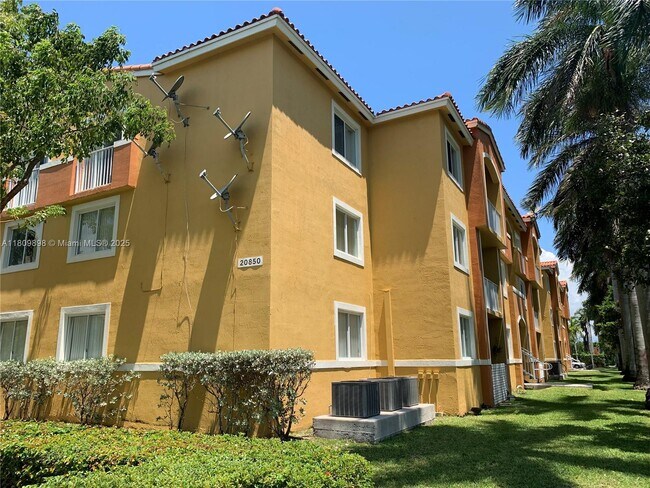Building Photo - 20850 SW 87th Ave