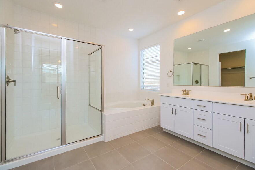 Building Photo - 5647 W Walatowa St