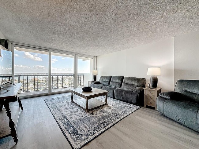Building Photo - 400 Island Way