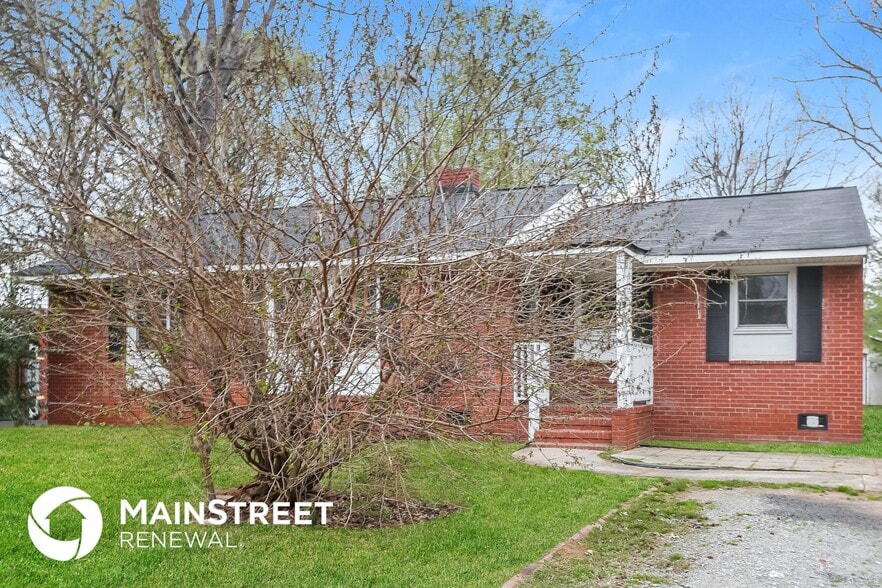 Building Photo - 2219 Kern St