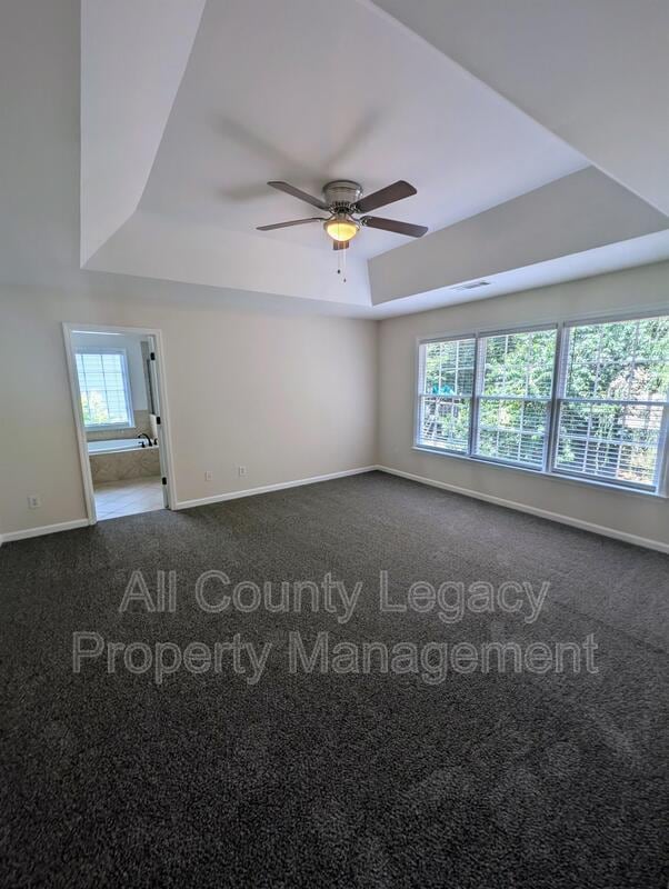 Building Photo - 4920 Agate Dr